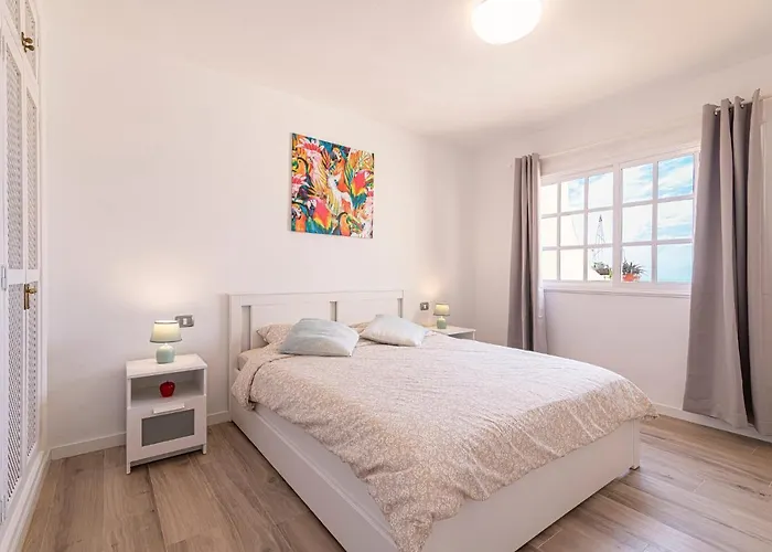 Floor With Ocean View Адехе