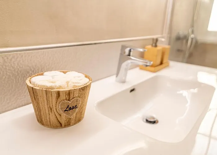 Floor With Ocean View Адехе